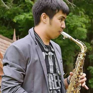 จตุรพร จำนงค์ศรี (ครูปาล์ม)